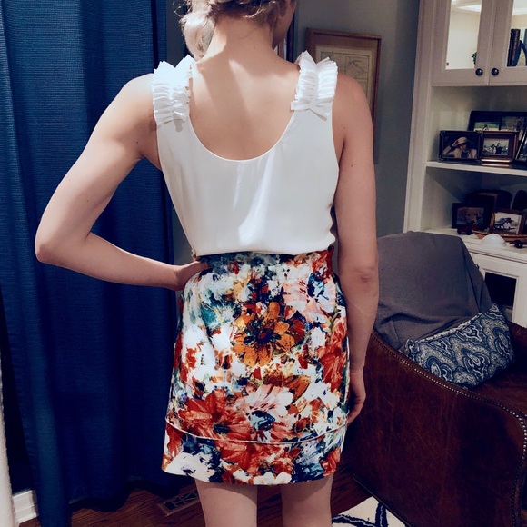 Flower Print McGinn Dress *FINAL PRICE* - Picture 4 of 8